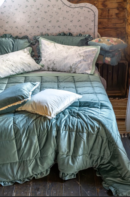 Trapunta matrimoniale in velluto 260x260 + 2 copriguanciali 50x80 - vari colori - Mod.Arya - L'Atelier17